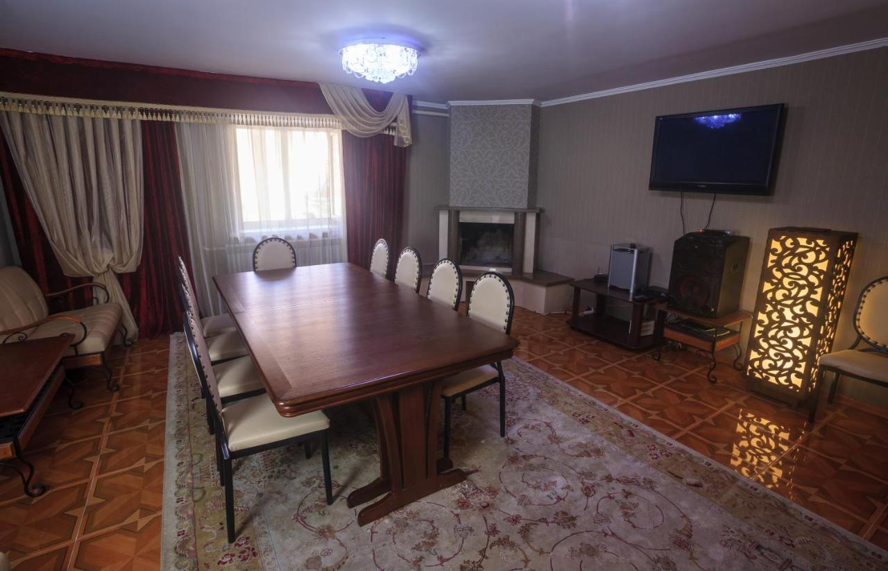 Sunkar Hotel Almaty Exterior foto