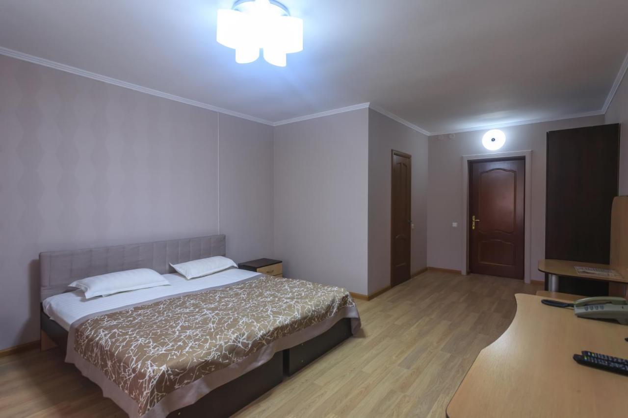 Sunkar Hotel Almaty Exterior foto